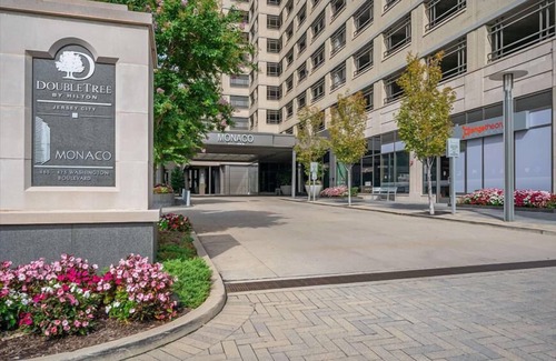 Hudson Exchange Apartment | Upscale 2BR | Full Kitchen | Washer-Dryer | | by GLS