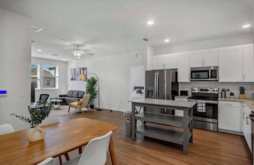 Florida Central Atlantic Coast Apartment | Upscale 2BR2BA Minutes to Disney
