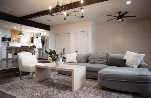 Little Forest Hills House | Upscale 3BR w/Yard Games + Heated Pool + Hot Tub