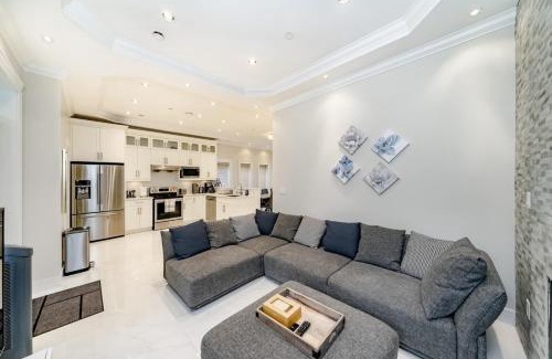 Renfrew-Collingwood House | Upscale 4BR Vancouver