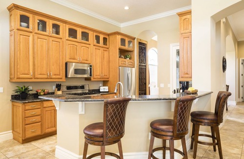 Reunion House | Upscale 5 Bedroom, Star Wars Theater, 6 Miles to Disney!