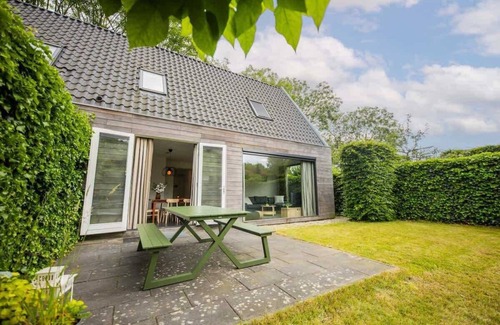 Het Hofke Apartment | Upscale 90m2 Two Bedroom Apartment (KS-8-B)