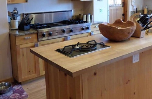 El Prado House | Upscale and family friendly perfectly situated between ski valley and downtown.