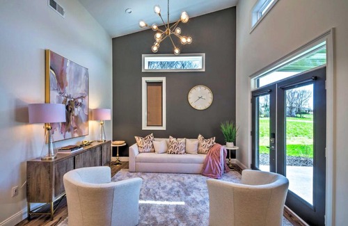 Cunningham House | Upscale and Quiet Paducah Retreat on 15 Acres!