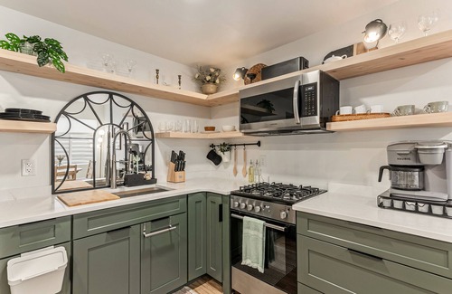 West Jordan House | Upscale and Serene 2 bed, 1 bath Apartment in Prominent West Jordan Neighborhood