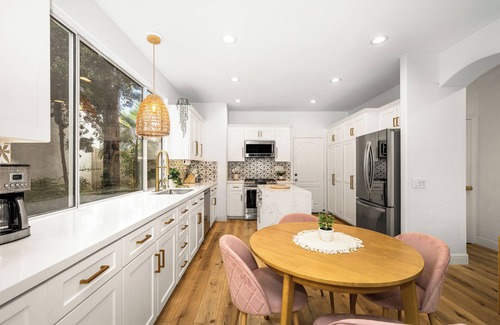 Aviara House | Upscale Boho Charm 3 bedroom house next to Four Seasons, close to Beach!