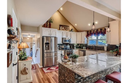 Rosedale House | Upscale Central Denver Home Surrounded by Parks!