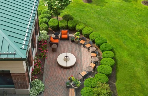 Silver Lane House | Upscale Comfort Near Connecticut Convention Center: Free WiFi, Parking | 2 Units