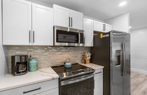 Bayview Condo | Upscale Condo, Private beach, overlooking ocean, pool, Gated community