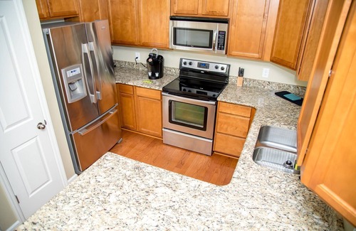 Jacksonville House | Upscale Cottage in the Heart of Downtown/Walking Distance from the Yatch Club