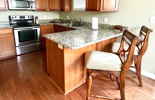 Jacksonville House | Upscale Cottage in the Heart of Downtown/Walking Distance from the Yatch Club