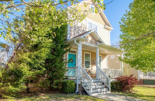 Jacksonville House | Upscale Cottage in the Heart of Downtown/Walking Distance from the Yatch Club