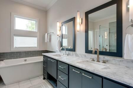 Nashville House | Upscale Family Retreat in 12 South