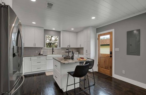 Dripping Springs House | Upscale Home With Pool and Firepit - Close to Mercer St!
