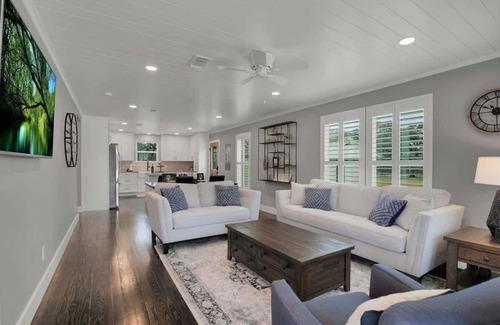 Dripping Springs House | Upscale Home With Pool and Firepit - Close to Mercer St!