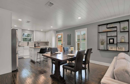 Dripping Springs House | Upscale Home With Pool and Firepit - Close to Mercer St!