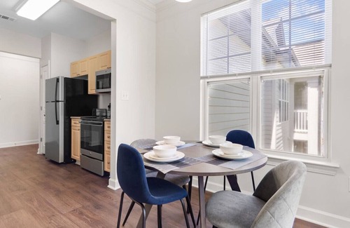 Southwest Raleigh Apartment | Upscale King 2BR Suite—Mins to Downtown Raleigh!