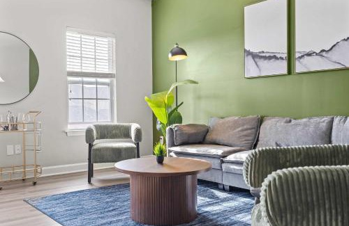 Pineville House | Upscale King 3BR Townhouse in Pineville