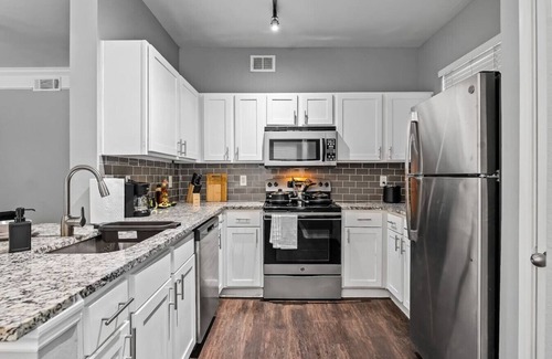 Fossil Creek Apartment | Upscale Living 2BR 2BA Apartment with Pool Access