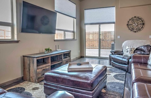 Moab South Valley House | Upscale Moab Home with Red Rock Views and Hot Tub