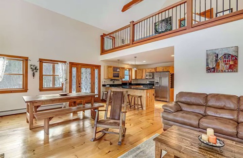 Waitsfield House | Upscale Modern Bike/Ski Haven, 5 min to Ski & Town w/views. Sleeps 10 max.