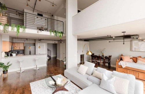 Little Italy Apartment | Upscale Modern Spacious Loft in Little Italy