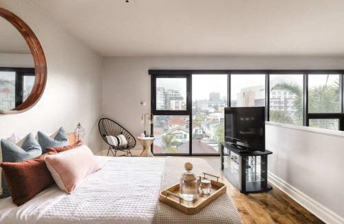 Little Italy Apartment | Upscale Modern Spacious Loft in Little Italy