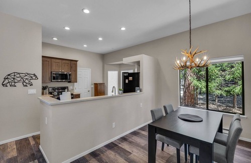 Plumas Eureka Estates House | Upscale mountain boutique home! - 26 Alder Court