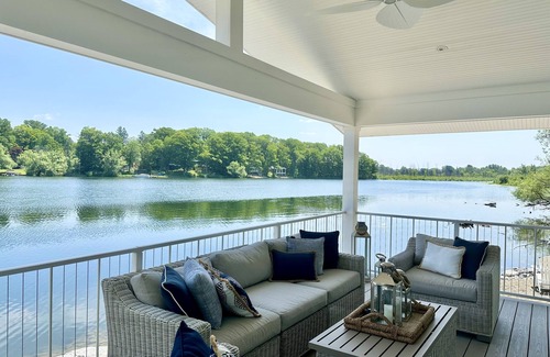 Lily Dale Cottage | Upscale Newly Renovated Blue Canoe Lakefront-Directly on C4C Snowmobile Trail