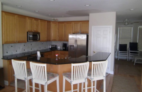 Admiral Estates House | Upscale Oceanview Townhome