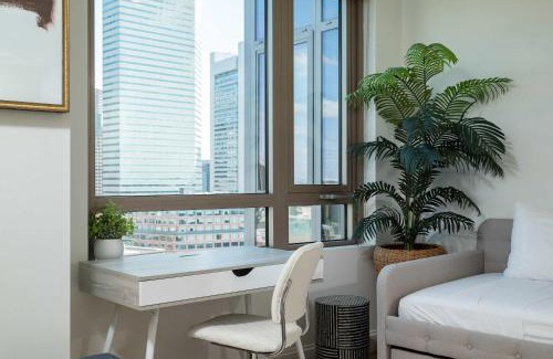 Downtown Boston Apartment | Upscale Penthouse with Gym Parking near MGH TUFTS