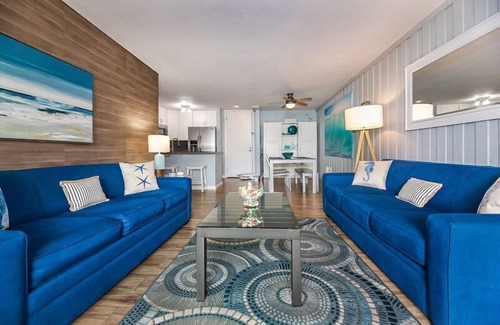 Oceanside Condo | Upscale renovated condo-Ocean view and steps to the beach! -C112 North Coast Village