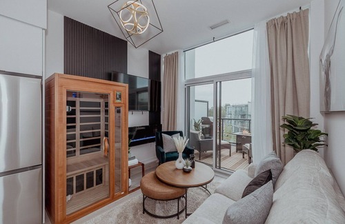 Innisfil Condo | Upscale Spa Getaway w/Pool & Year round Hot Tub + Private In- Suite Sauna!