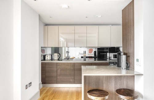Primrose Hill Apartment | Upscale St Johns Wood 2BR w/Balcony, nr Regents Park, by Blueground