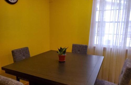 Georgetown Apartment | Upstairs 2 Bedroom Avalon Regia Apartment