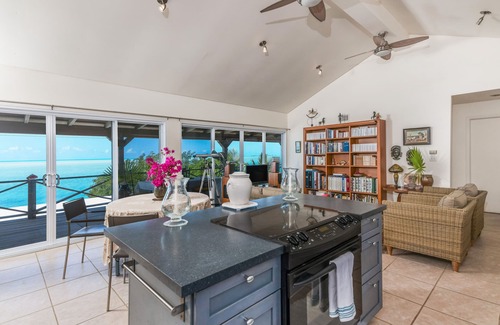 George Town Apartment | Upstairs apartment on the beach with views over the ocean