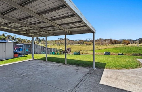 Waiotahi Apartment | Upstairs at Waiotahe Drifts!