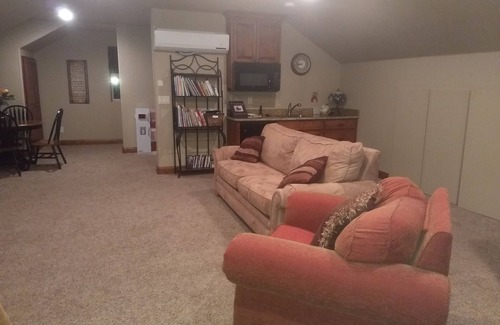 Veyo House | Upstairs casita, beautiful, quiet 5 acre ranch overlooking valley.