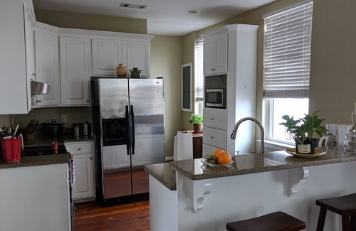Troy Apartment | upstairs loft downtown Troy, ala