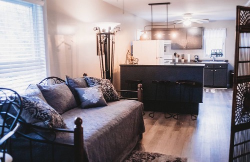 Abingdon Apartment | Upstairs on the River