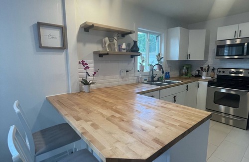 Twin Lakes House | Upstairs Suite Modern 2 Bedrooms & Bath, with Fully Stocked Kitchen, See Video