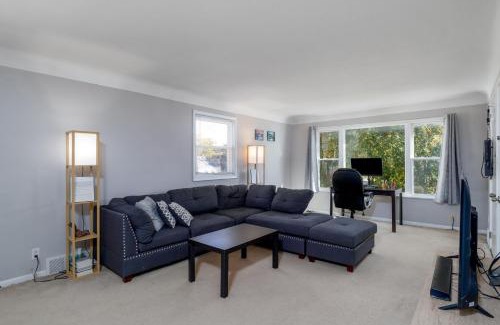Rocky River Apartment | Upstairs Unit in Rocky River