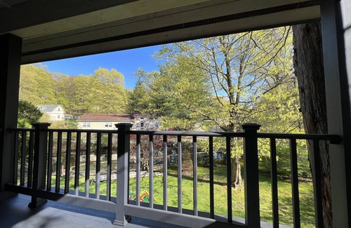 Putnam Valley House | Upstate group-sized home in Putnam Valley, 15 minutes from Cold Spring, NY