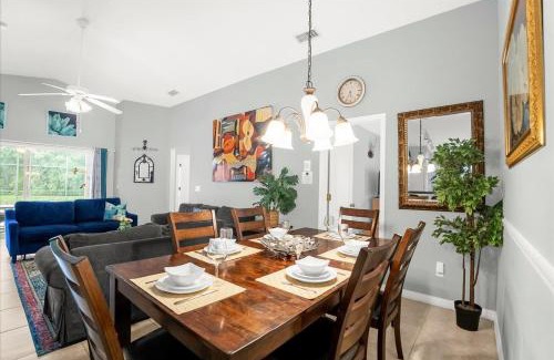 Sandy Ridge House | Upstay - Bungalow w Private Pool Hot Tub Lake View