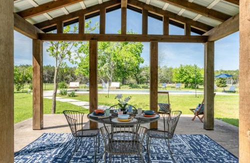 West Oak Hill House | Upstay - Family Farmhouse in Southwest Austin