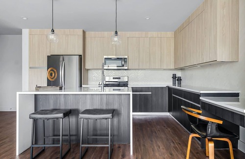 West Congress Apartment | Upstay! New Renos Spacious Apartment Near Soco