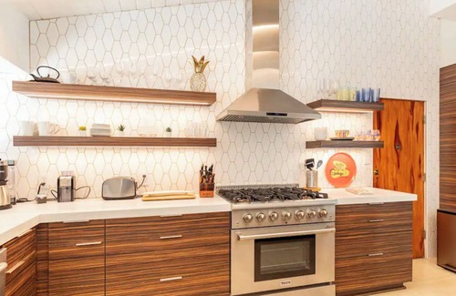Old Las Palmas House | Uptown Design District Walking distance to Downtown Palm Springs!