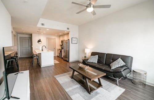 Third Ward Apartment | Uptown Furnished Apartments near BOA Stadium apts