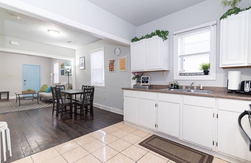 Irish Channel House | Uptown New Orleans! Free Street Parking! Sleep 6! n