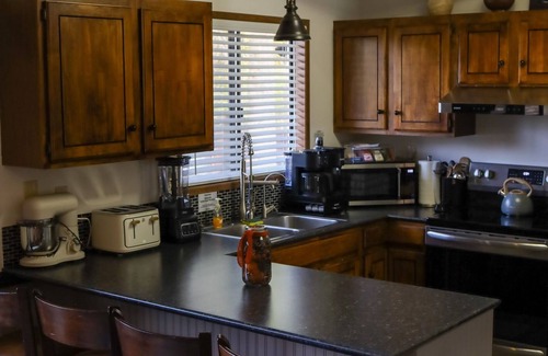 Colville House | Uptown Park Drive Oasis